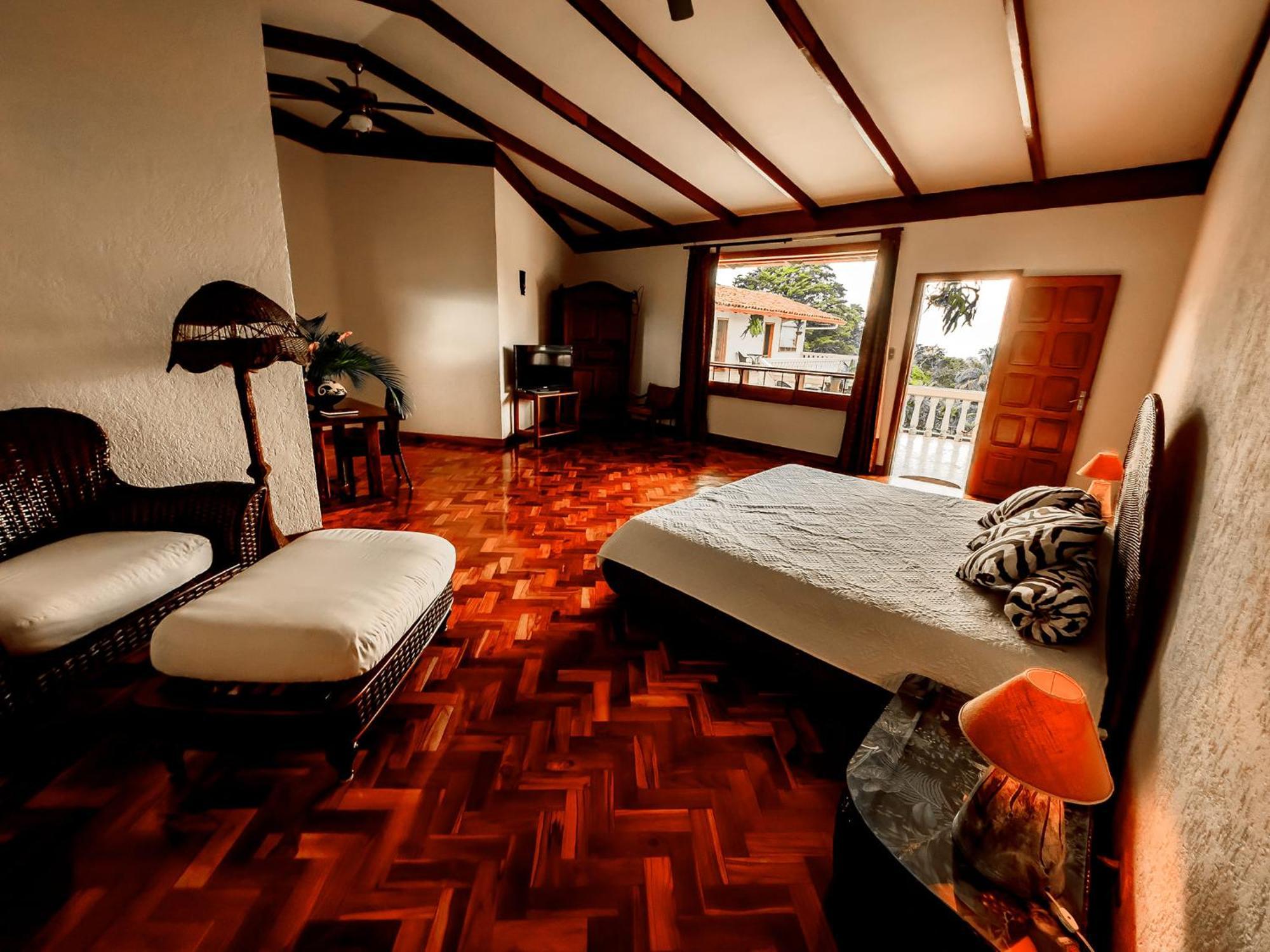Canal Grande Lodge Piedades Екстериор снимка
